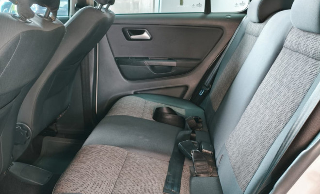 VW - VolksWagen Fox 1.0 Mi Total Flex 8V 5p 2014 Flex-6