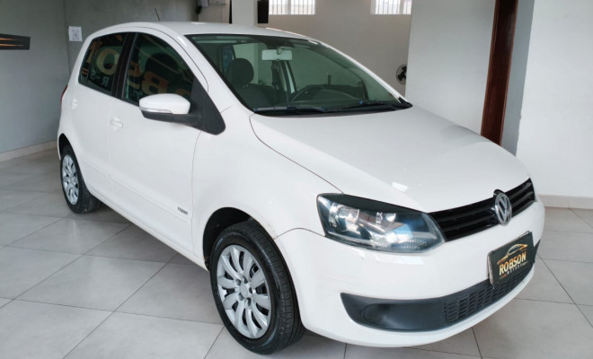 VW - VolksWagen Fox 1.0 Mi Total Flex 8V 5p 2014 Flex-1