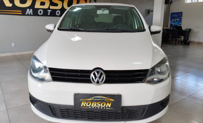 VW - VolksWagen Fox 1.0 Mi Total Flex 8V 5p 2014 Flex-0