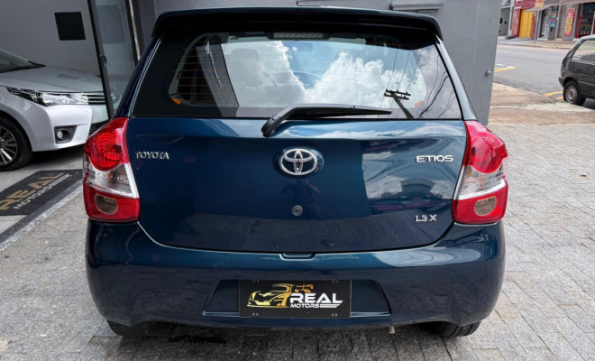 Toyota ETIOS X 1.3 Flex 16V 5p Mec. 2017 Flex-8