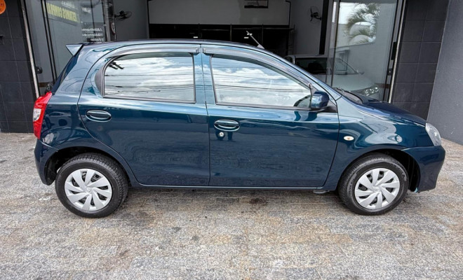 Toyota ETIOS X 1.3 Flex 16V 5p Mec. 2017 Flex-12
