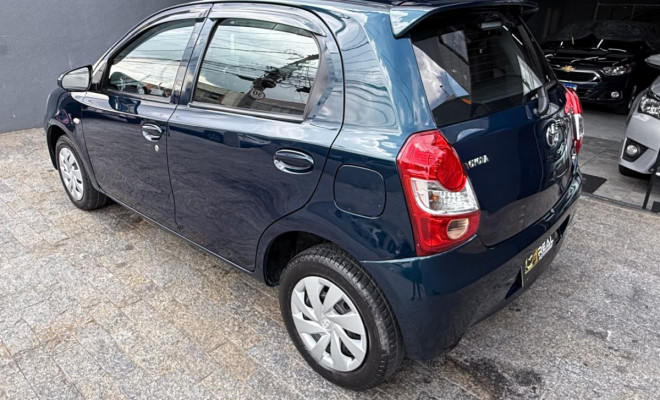 Toyota ETIOS X 1.3 Flex 16V 5p Mec. 2017 Flex-10
