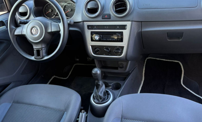 VW - VolksWagen VOYAGE 1.0/1.0 City Mi Total Flex 8V 4p 2015 Flex-0