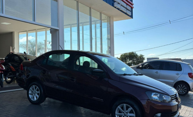 VW - VolksWagen VOYAGE 1.0/1.0 City Mi Total Flex 8V 4p 2015 Flex-6