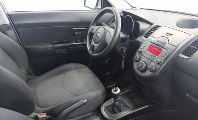 Kia Motors SOUL 1.6/ 1.6 16V FLEX Mec. 2010 Gasolina-8