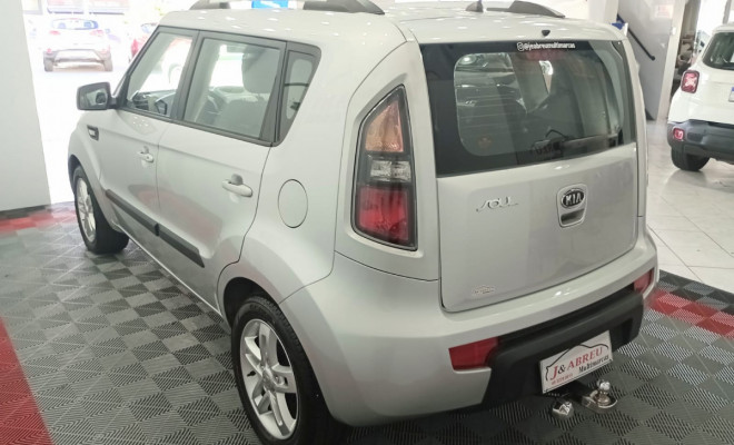 Kia Motors SOUL 1.6/ 1.6 16V FLEX Mec. 2010 Gasolina-2