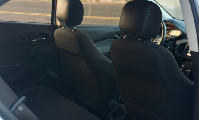 GM - Chevrolet ONIX HATCH LT 1.4 8V FlexPower 5p Mec. 2019 Flex-11