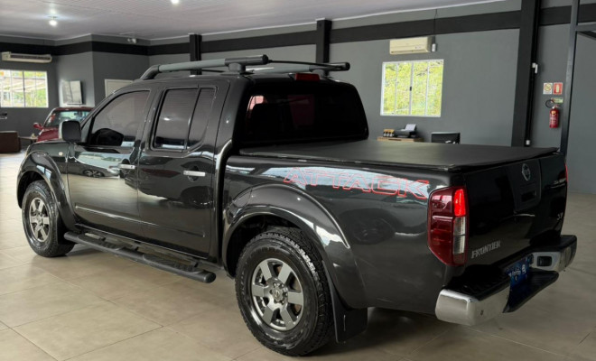 Nissan Frontier SV ATTACK CD 4x2 2.5 TB Diesel 2014 Diesel-4