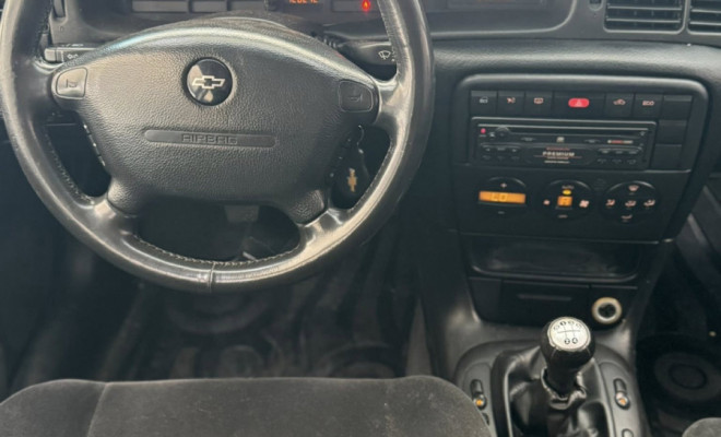 GM - Chevrolet Vectra Collection  2.0-5