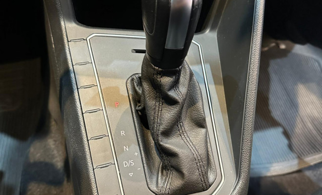 VW - VolksWagen VIRTUS Comfort. 200 TSI 1.0 Flex 12V Aut 2022 Flex-8