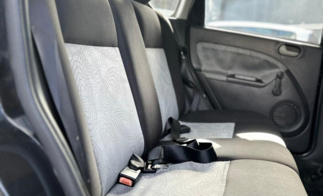 Ford Fiesta Sed. 1.6 8V Flex 4p 2009 Flex-12