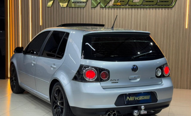 VW - VolksWagen Golf Sportline 1.6 Mi Total Flex 8V 4p 2011 Flex-4