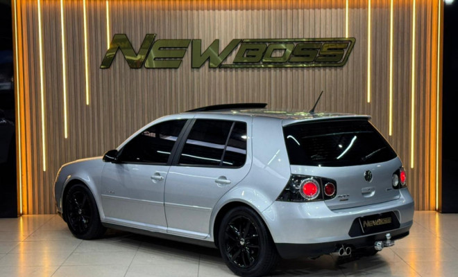 VW - VolksWagen Golf Sportline 1.6 Mi Total Flex 8V 4p 2011 Flex-2