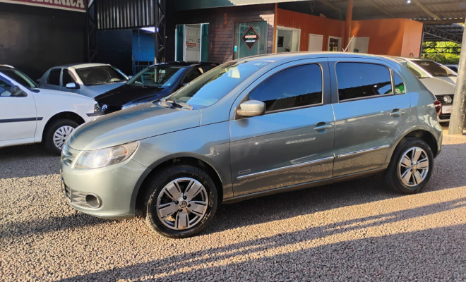 VW - VolksWagen Gol (novo) 1.6 Power/Highi T.Flex 8v 4P 2010 Flex-0