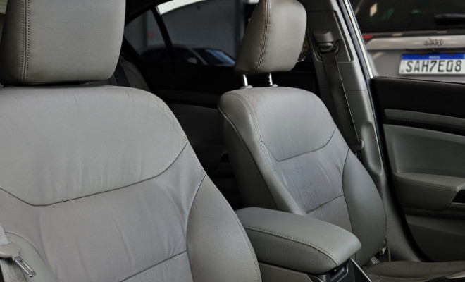 Honda Civic Sedan EXS 1.8/1.8 Flex 16V Aut. 4p 2012 Flex-12