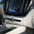 Volvo XC 60 T-5 MOMENTUM 2.0 254cv AWD 5p 2018 Gasolina-10