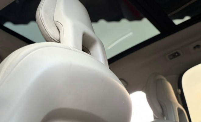 Volvo XC 60 T-5 MOMENTUM 2.0 254cv AWD 5p 2018 Gasolina-14