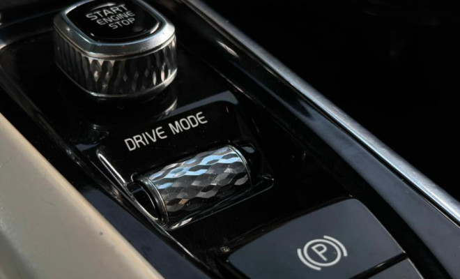 Volvo XC 60 T-5 MOMENTUM 2.0 254cv AWD 5p 2018 Gasolina-8