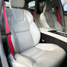 Volvo XC 60 T-5 MOMENTUM 2.0 254cv AWD 5p 2018 Gasolina-7