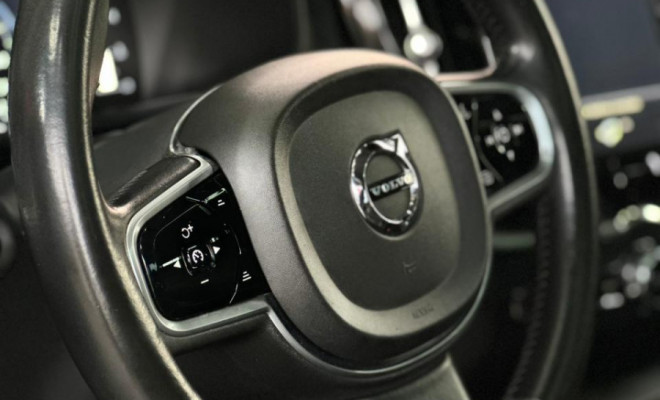 Volvo XC 60 T-5 MOMENTUM 2.0 254cv AWD 5p 2018 Gasolina-7