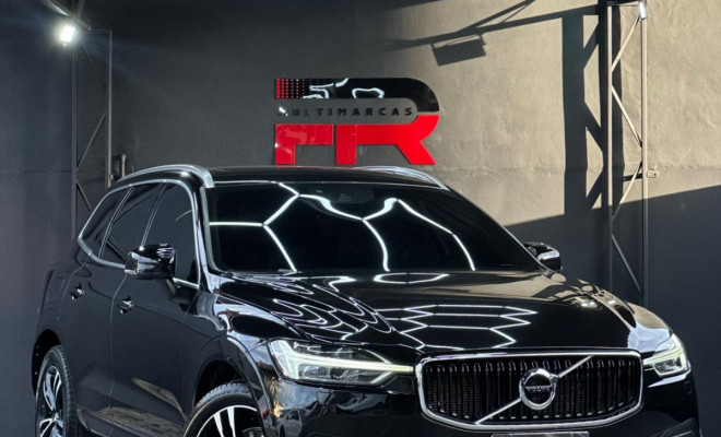 Volvo XC 60 T-5 MOMENTUM 2.0 254cv AWD 5p 2018 Gasolina-4