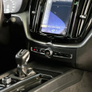 Volvo XC 60 T-5 MOMENTUM 2.0 254cv AWD 5p 2018 Gasolina-8