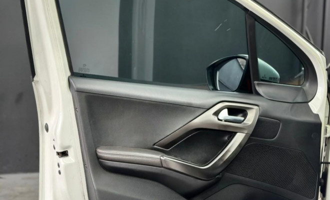 Peugeot 2008 Griffe 1.6 Flex 16V 5p Aut. 2016 Flex-6