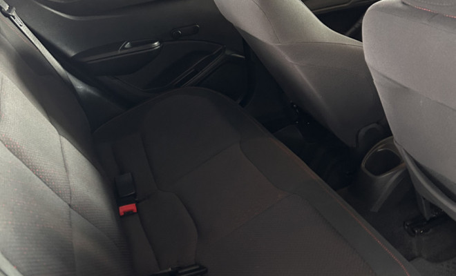 GM - Chevrolet ONIX HATCH LT 1.4 8V FlexPower 5p Mec. 2015 Flex-1