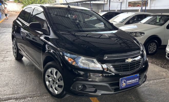 GM - Chevrolet ONIX HATCH LT 1.4 8V FlexPower 5p Mec. 2015 Flex