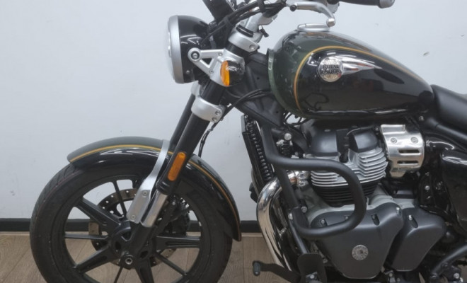 Royal Enfield Super Meteor 650 Interstellar 2025 Gasolina-7