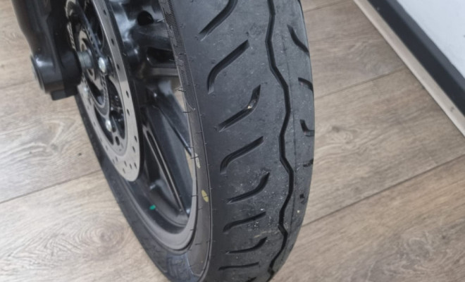 Royal Enfield Super Meteor 650 Interstellar 2025 Gasolina-12