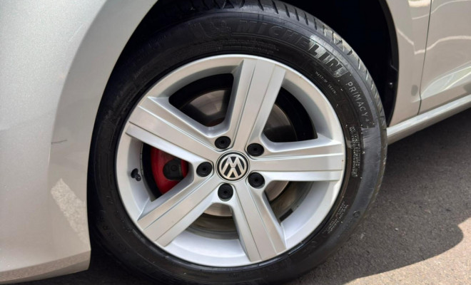 VW - VolksWagen Golf Highline 1.4 TSI 140cv Aut. 2015 Gasolina-0