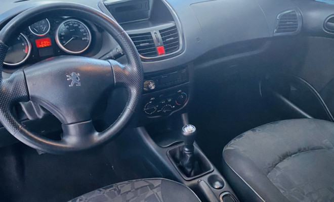 Peugeot 207 XR 1.4 Flex 8V 5p 2009 Flex-7