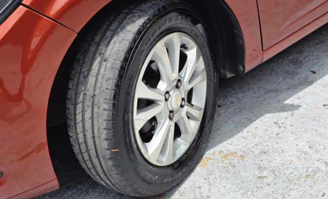 GM - Chevrolet ONIX  Lollapalooza 1.0 F.Power 5p Mec. 2014 Flex-7