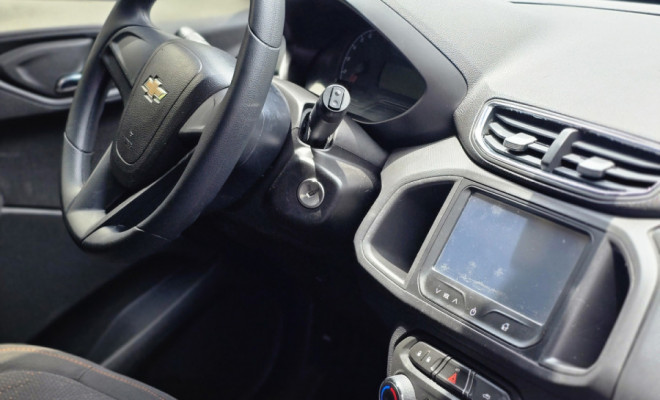 GM - Chevrolet ONIX  Lollapalooza 1.0 F.Power 5p Mec. 2014 Flex-2