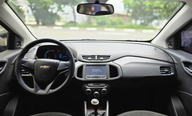 GM - Chevrolet ONIX  Lollapalooza 1.0 F.Power 5p Mec. 2014 Flex-5