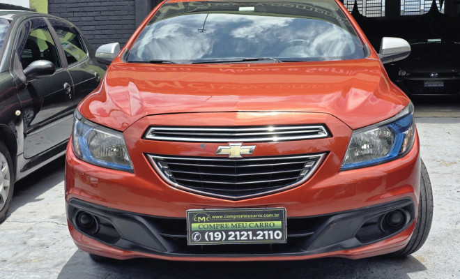 GM - Chevrolet ONIX  Lollapalooza 1.0 F.Power 5p Mec. 2014 Flex-0