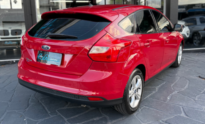 Ford Focus 1.6 S/SE/SE Plus Flex 8V/16V  5p 2014 Flex-7