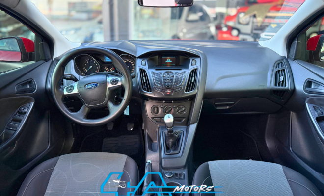Ford Focus 1.6 S/SE/SE Plus Flex 8V/16V  5p 2014 Flex-3