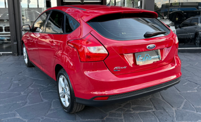 Ford Focus 1.6 S/SE/SE Plus Flex 8V/16V  5p 2014 Flex-5