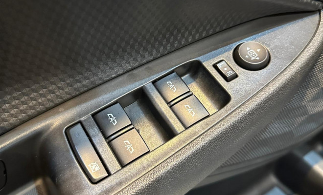 GM - Chevrolet ONIX SEDAN Plus LTZ 1.0 12V TB Flex Mec. 2023 Flex-13