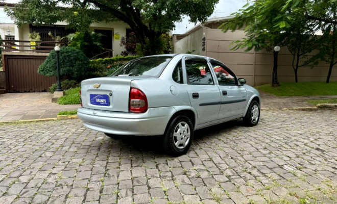 GM - Chevrolet Classic Life/LS 1.0 VHC FlexP. 4p 2010 Flex-16