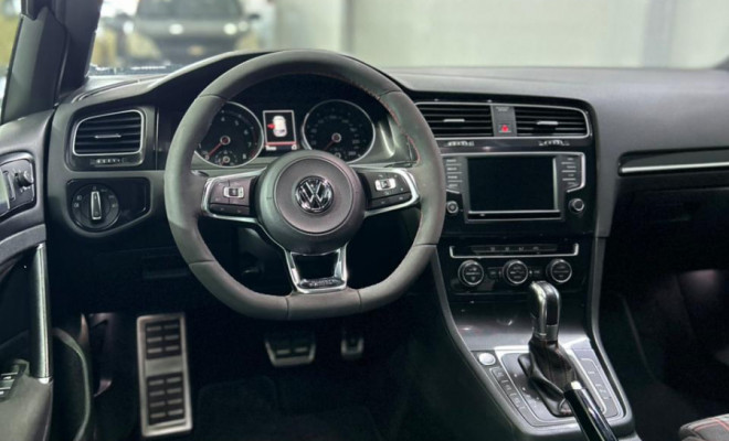 VW - VolksWagen Golf GTi 2.0 TSI 220cv Aut. 2017 Gasolina-3