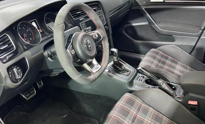 VW - VolksWagen Golf GTi 2.0 TSI 220cv Aut. 2017 Gasolina-1