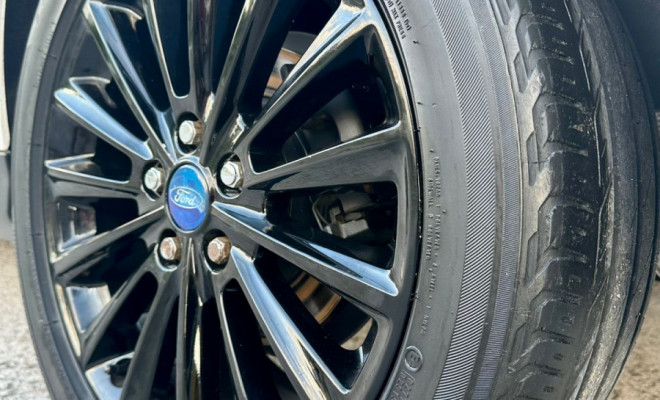 Ford Focus 2.0 Flex - 2015-5