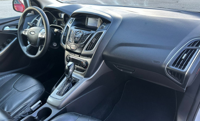 Ford Focus 2.0 Flex - 2015-7