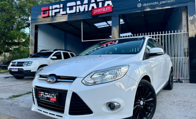 Ford Focus 2.0 Flex - 2015