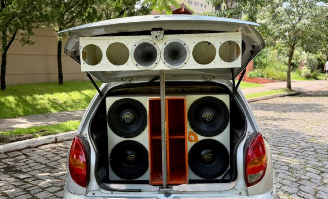 GM - Chevrolet Celta 1.0/ Super 1.0 MPFI VHC 8v 5p 2004 Gasolina-19