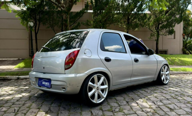 GM - Chevrolet Celta 1.0/ Super 1.0 MPFI VHC 8v 5p 2004 Gasolina-16