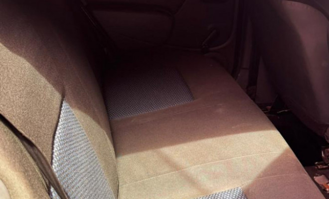 Renault SANDERO Authentique Hi-Flex 1.0 16V 5p 2010 Flex-2